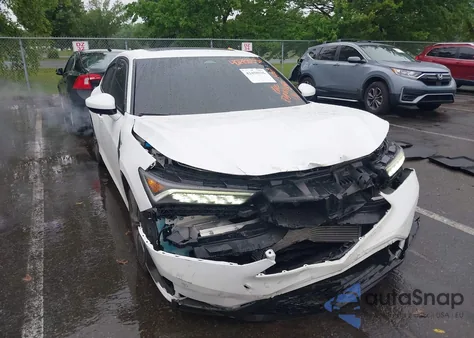 2024 Acura Integra A-Spec z USA, uszkodzony, nr VIN 19UDE4H31RA007511